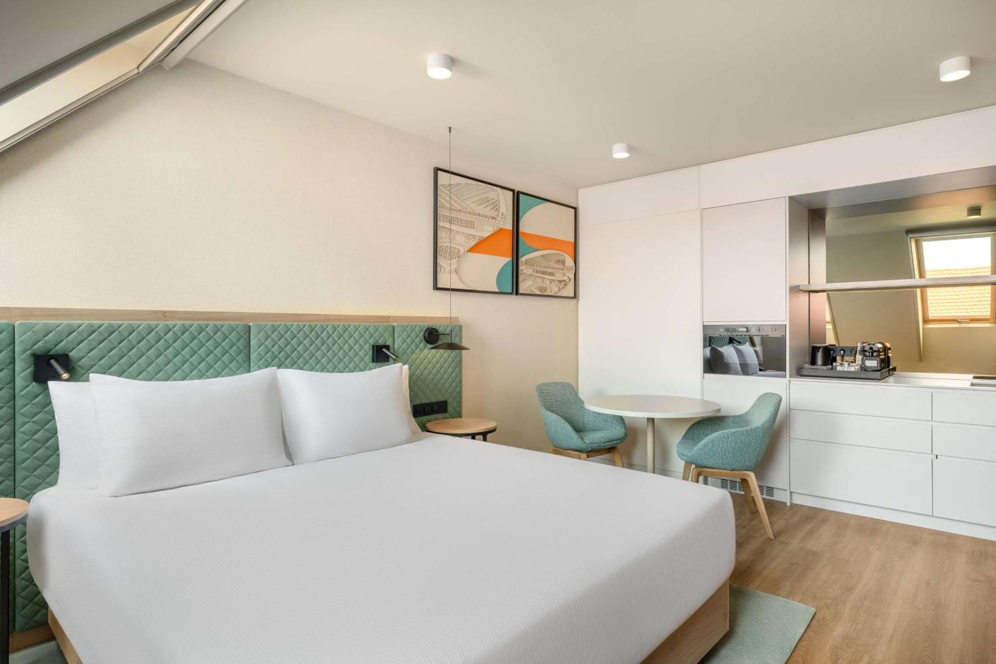 Hilton Garden Inn Debrecen City Center Buitenkant foto