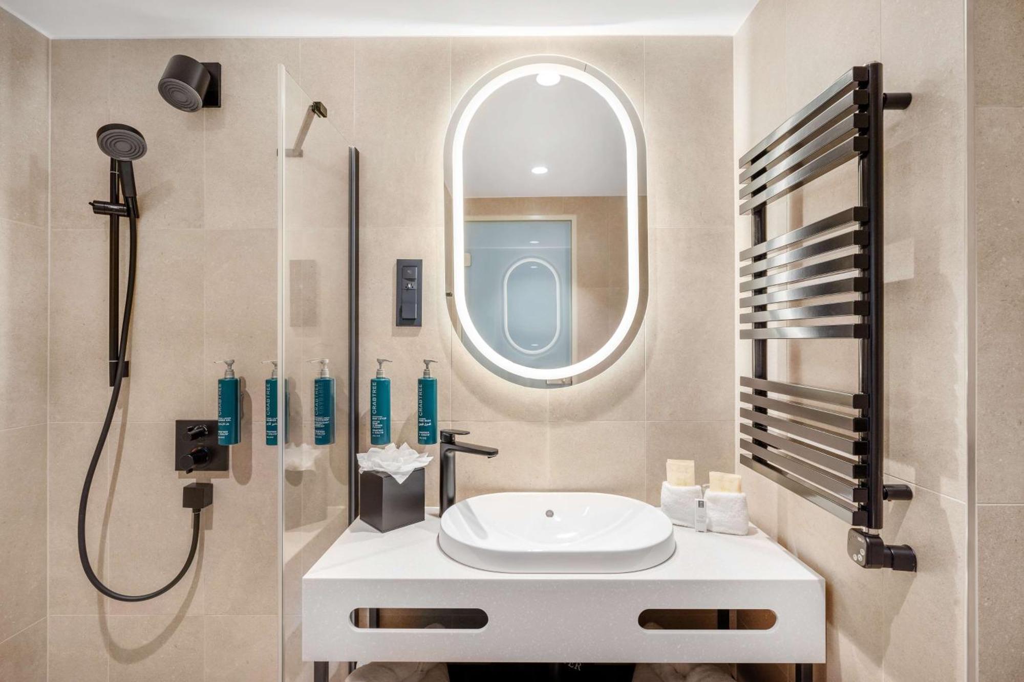 Hilton Garden Inn Debrecen City Center Buitenkant foto