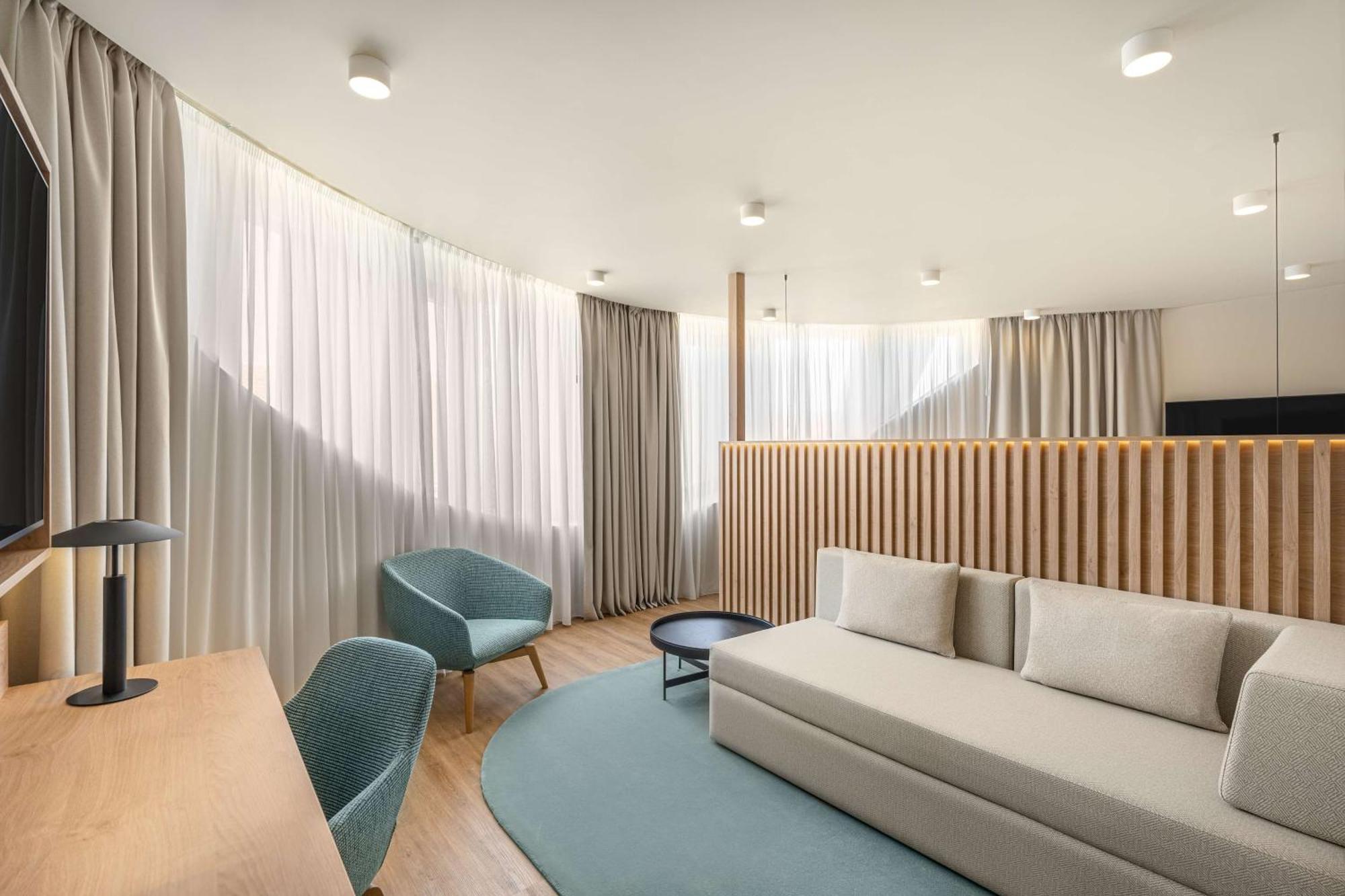 Hilton Garden Inn Debrecen City Center Buitenkant foto