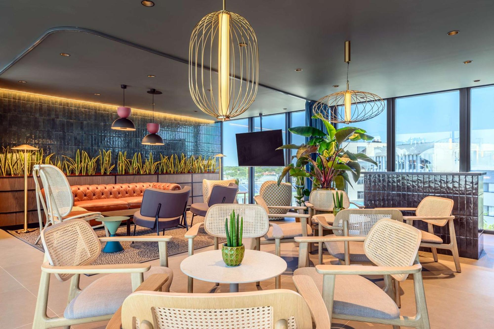 Hilton Garden Inn Debrecen City Center Buitenkant foto