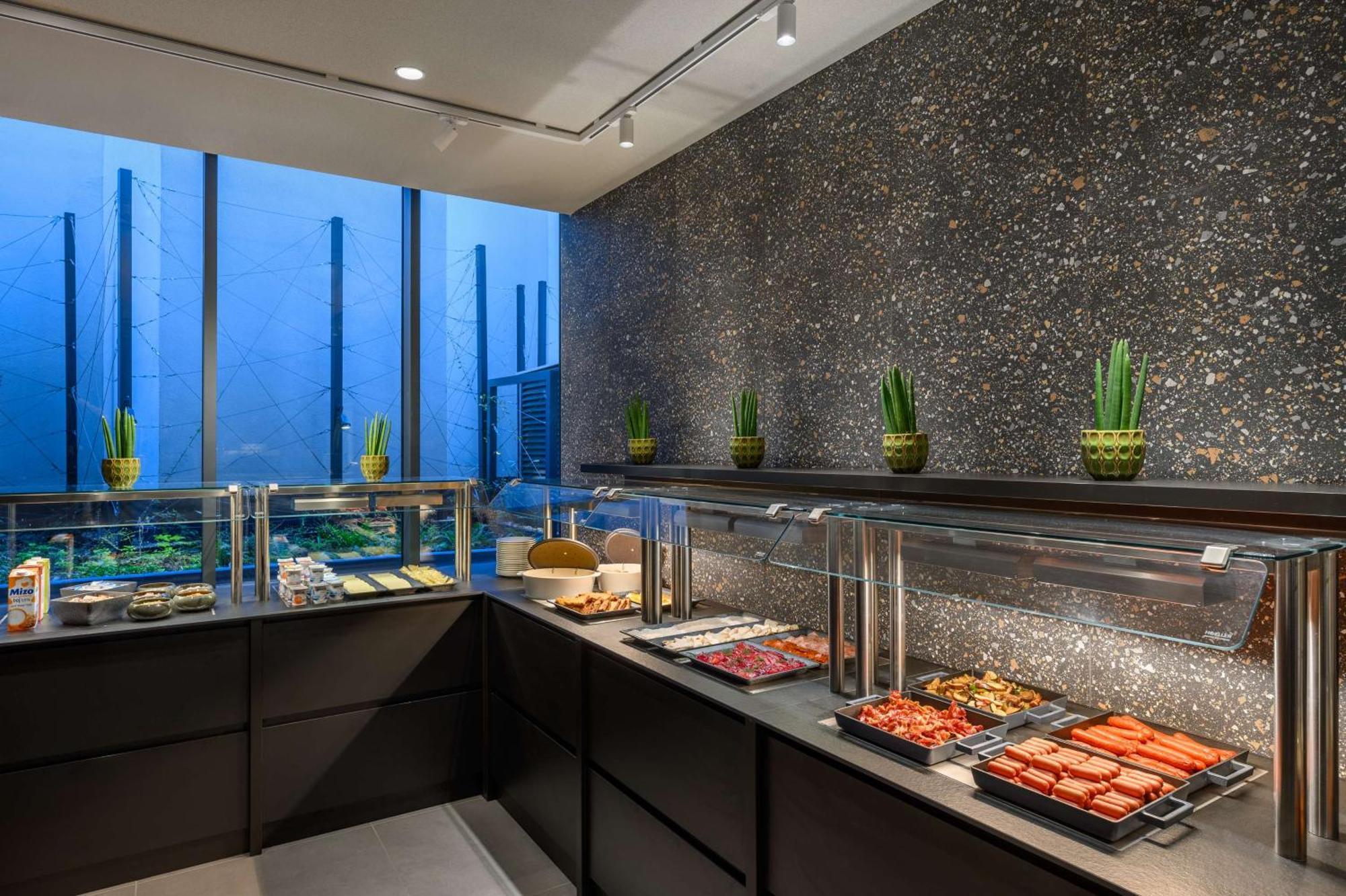 Hilton Garden Inn Debrecen City Center Buitenkant foto