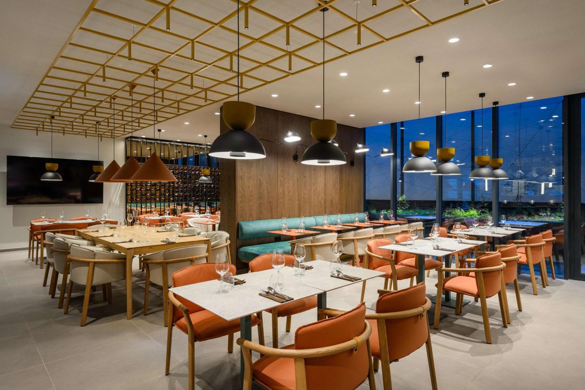 Hilton Garden Inn Debrecen City Center Buitenkant foto