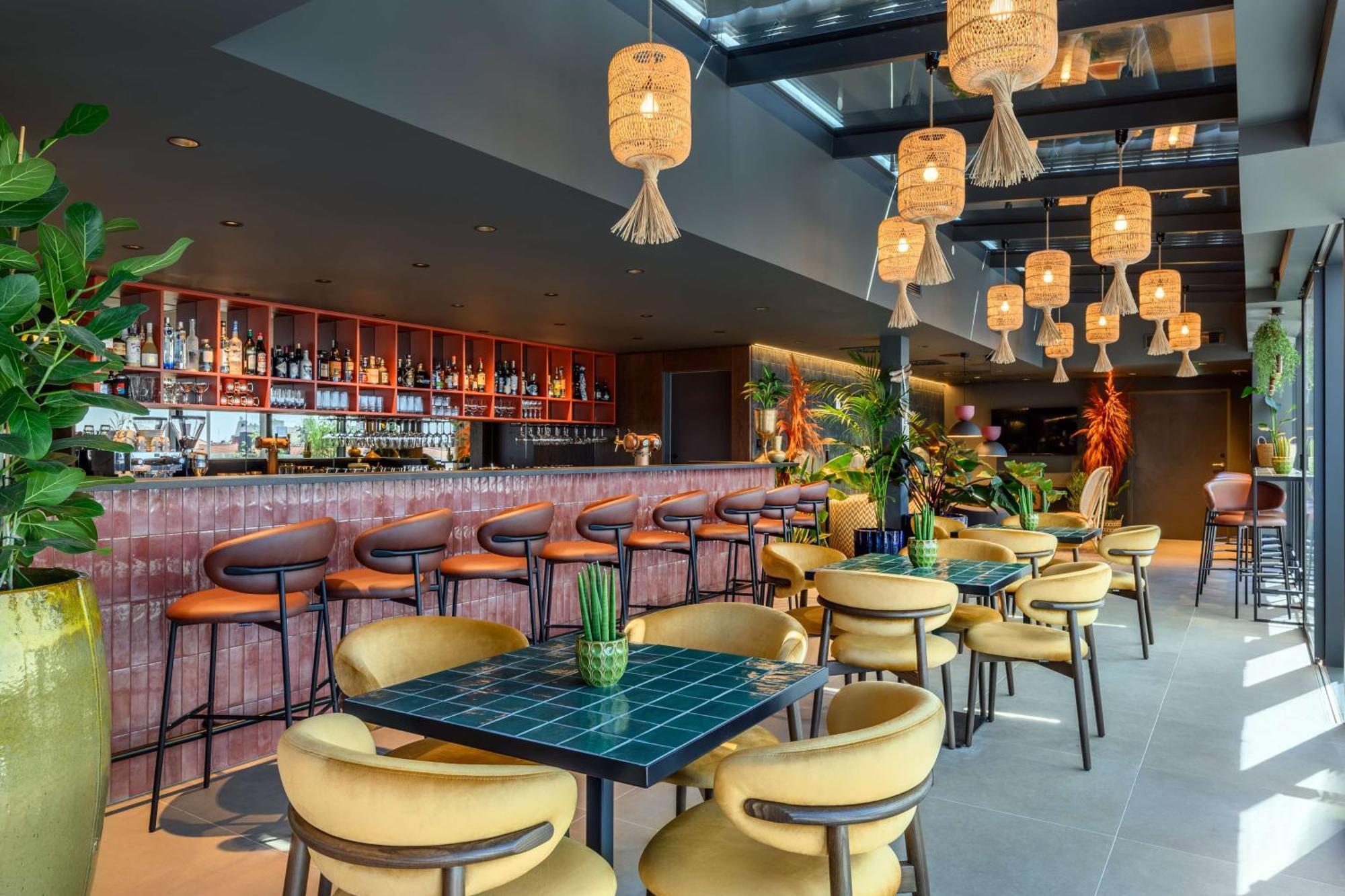 Hilton Garden Inn Debrecen City Center Buitenkant foto